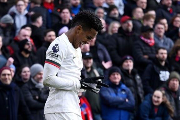 开云体育官网-埃斯特旺：我一直在努力提高速度；进步最大的地方是比赛理解